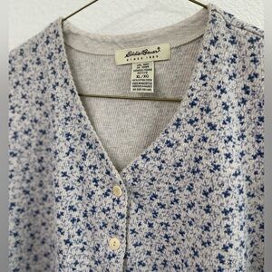 Eddie Bauer Blue Floral Knit Women's Shirt Crocheted Scallop Detail Petite XL